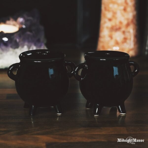 Du Raganos Katilai Meiliausi Indai Druskoms ir Pipirams